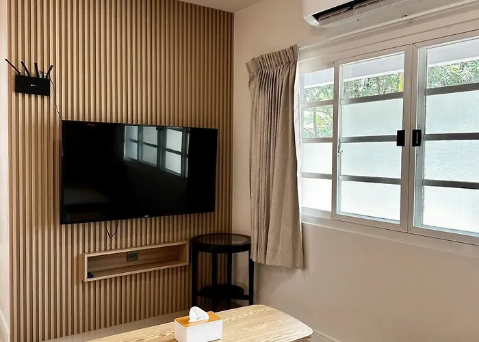 Indigo 2 Mins From Srt Wat Samien Nari Apartment Bangkok