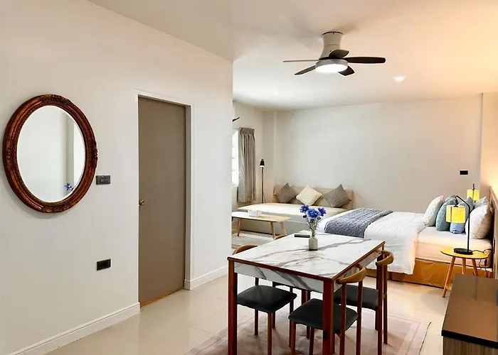 Indigo 2 Mins From Srt Wat Samien Nari Apartment Bangkok